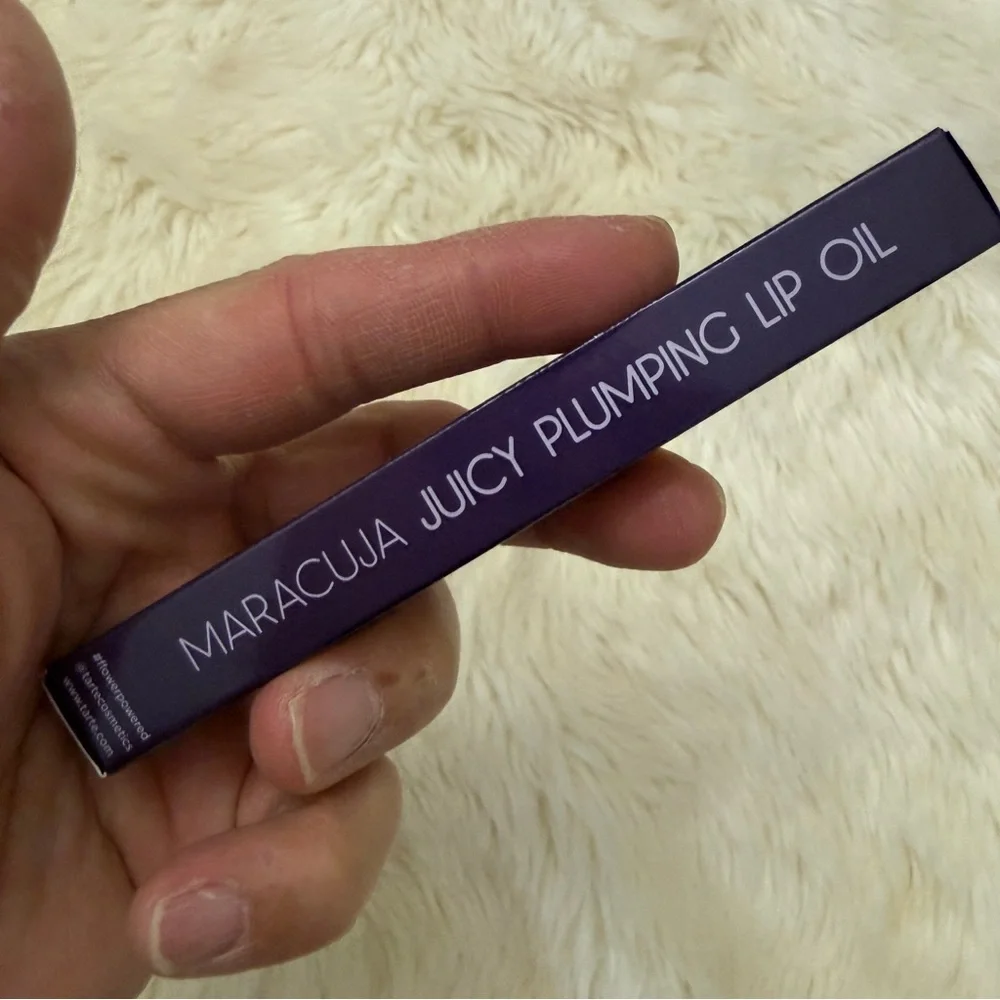 Tarte Maracuja Juicy Plumping Lip Oil mixed berries